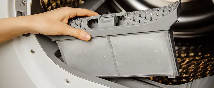 Signs Of A Clogged Dryer Lint Trap in Sunnyside, Washington